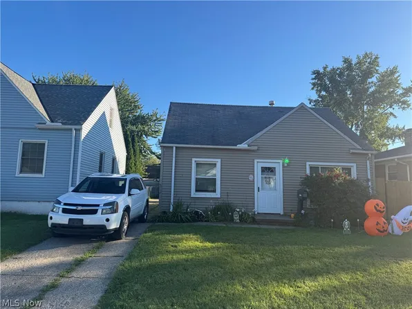 12301 Carrington Ave, Cleveland, OH 44135