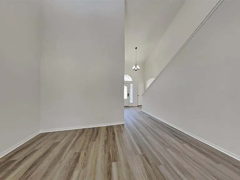 2222 Princess Snow Cir — Photo 6