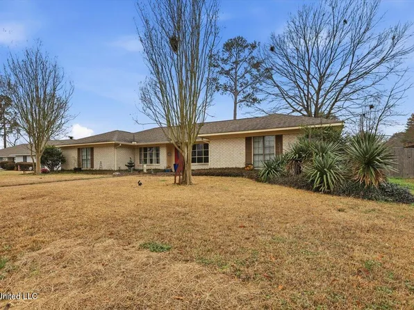 229 Greenfield Pl, Brandon, MS 39047