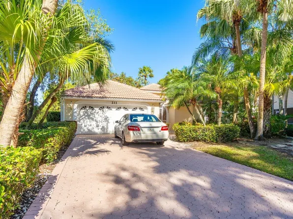 211 Woodsmuir Court, Palm Beach Gardens, FL 33418