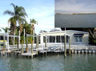 656 Normandy Rd, Madeira Beach, FL 33708