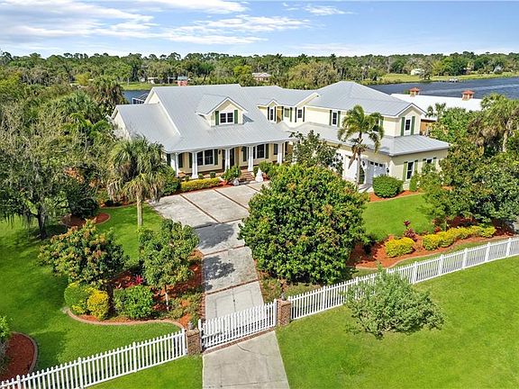 2nd image of 17331 Palm Beach Blvd