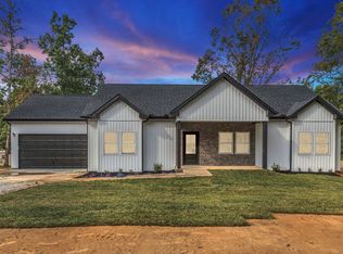 1058 Coker Ford Rd, Portland, TN 37148