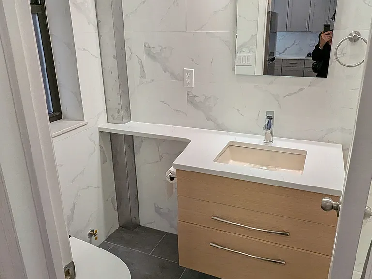 230 W 95th St #46 — Photo 6