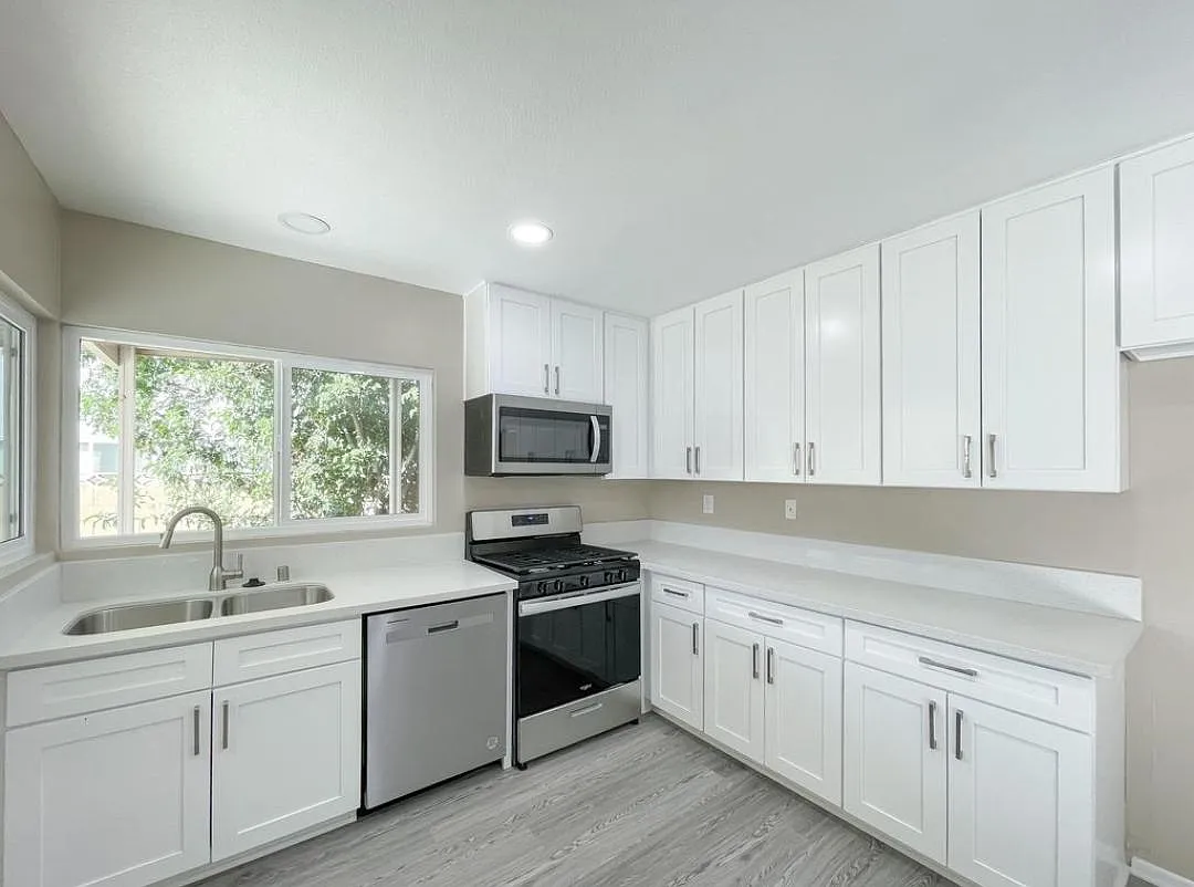 44555 Benald St — Photo 2