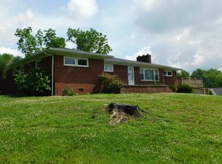 159 Chest Ln, Cedar Bluff, VA 24609