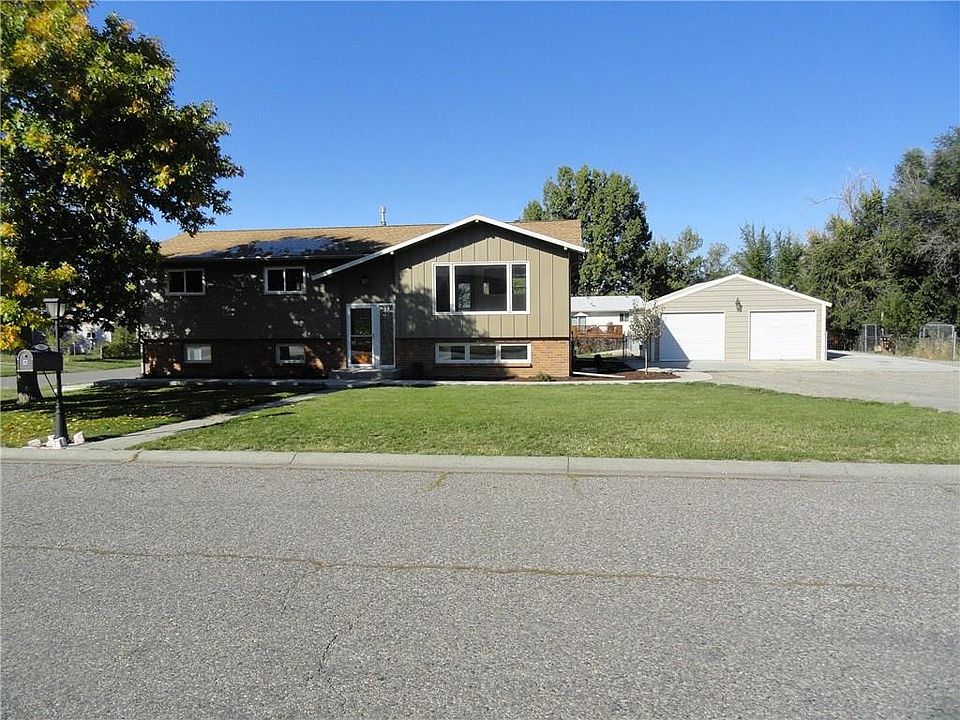 1st image of 702 Brookwood Dr