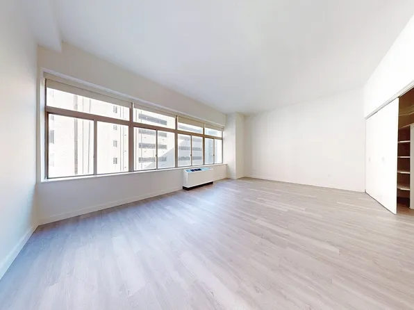 90 Washington Street image 3 of 8