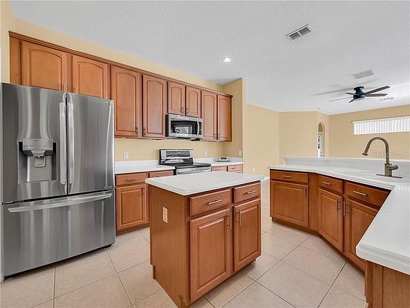 4th image of 1645 Marina Lake Dr