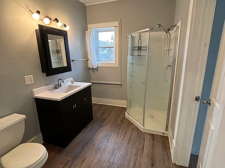 769 Plum St #1 — Photo 7