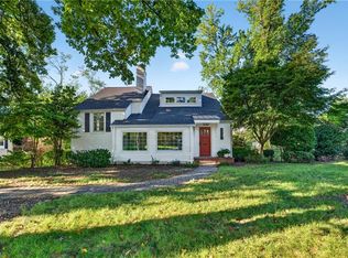 2219 W Friendly Ave, Greensboro, NC 27403