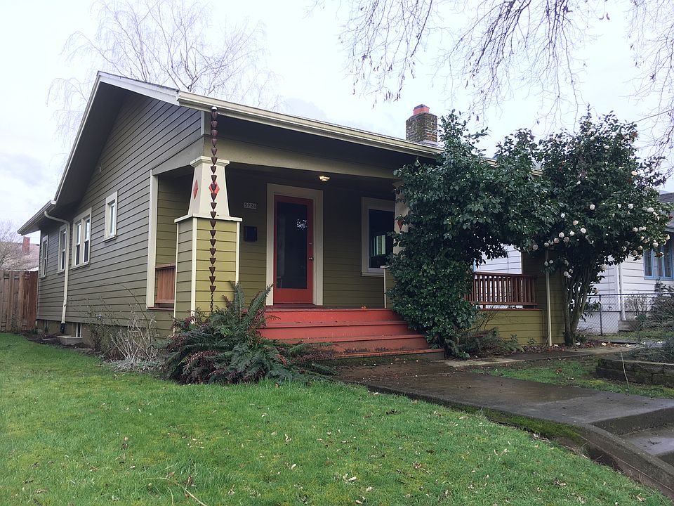 Front of house from street.