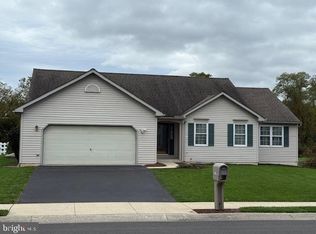 270 Longleaf Dr, Blandon, PA 19510