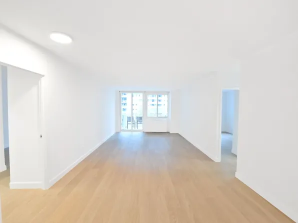 220 East 65th Street image 1 of 36