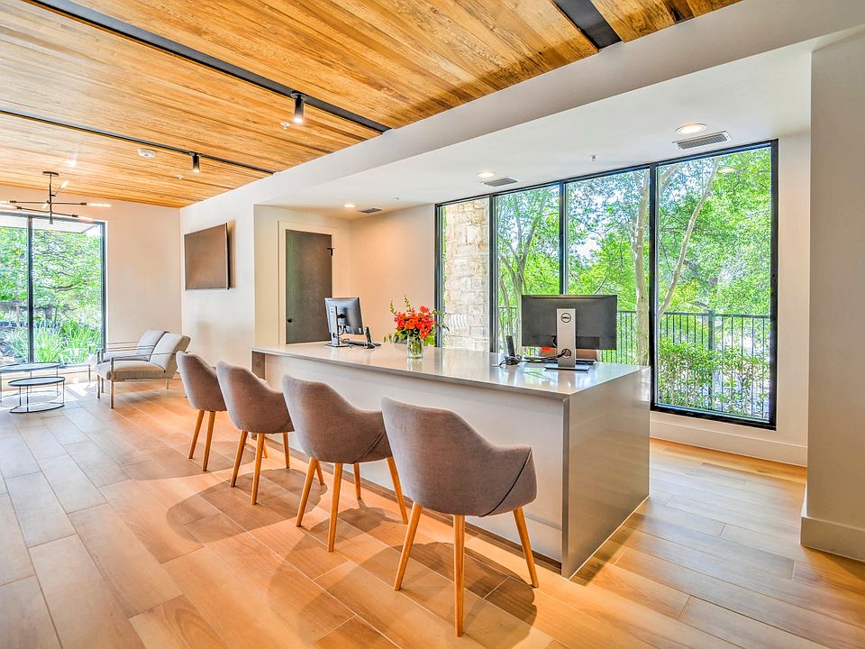 1st image of 1221 S Congress Ave APT 317