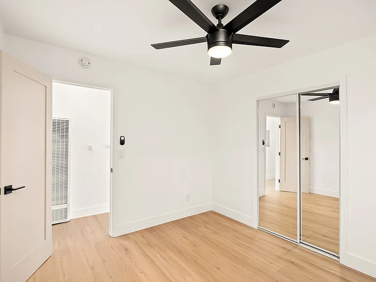 4229 Swift Ave — Photo 18