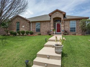 113 S Rolling Meadows Dr, Wylie, TX 75098