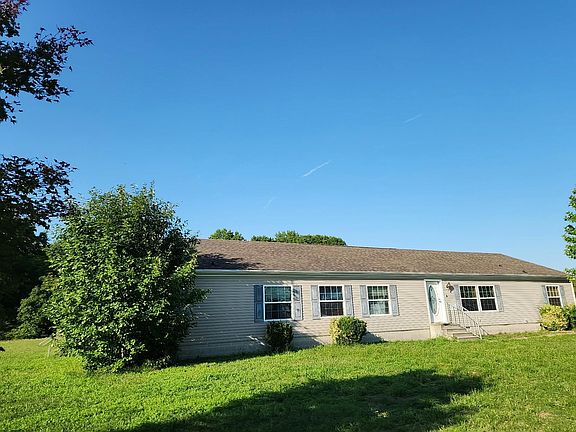 3rd image of 604 Fernwood Dr