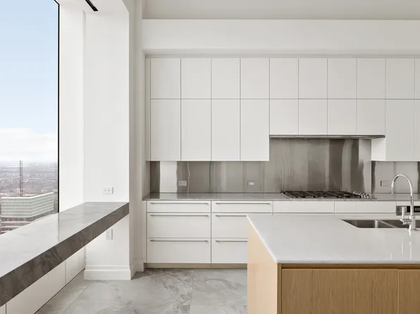 432 Park Avenue image 14 of 38