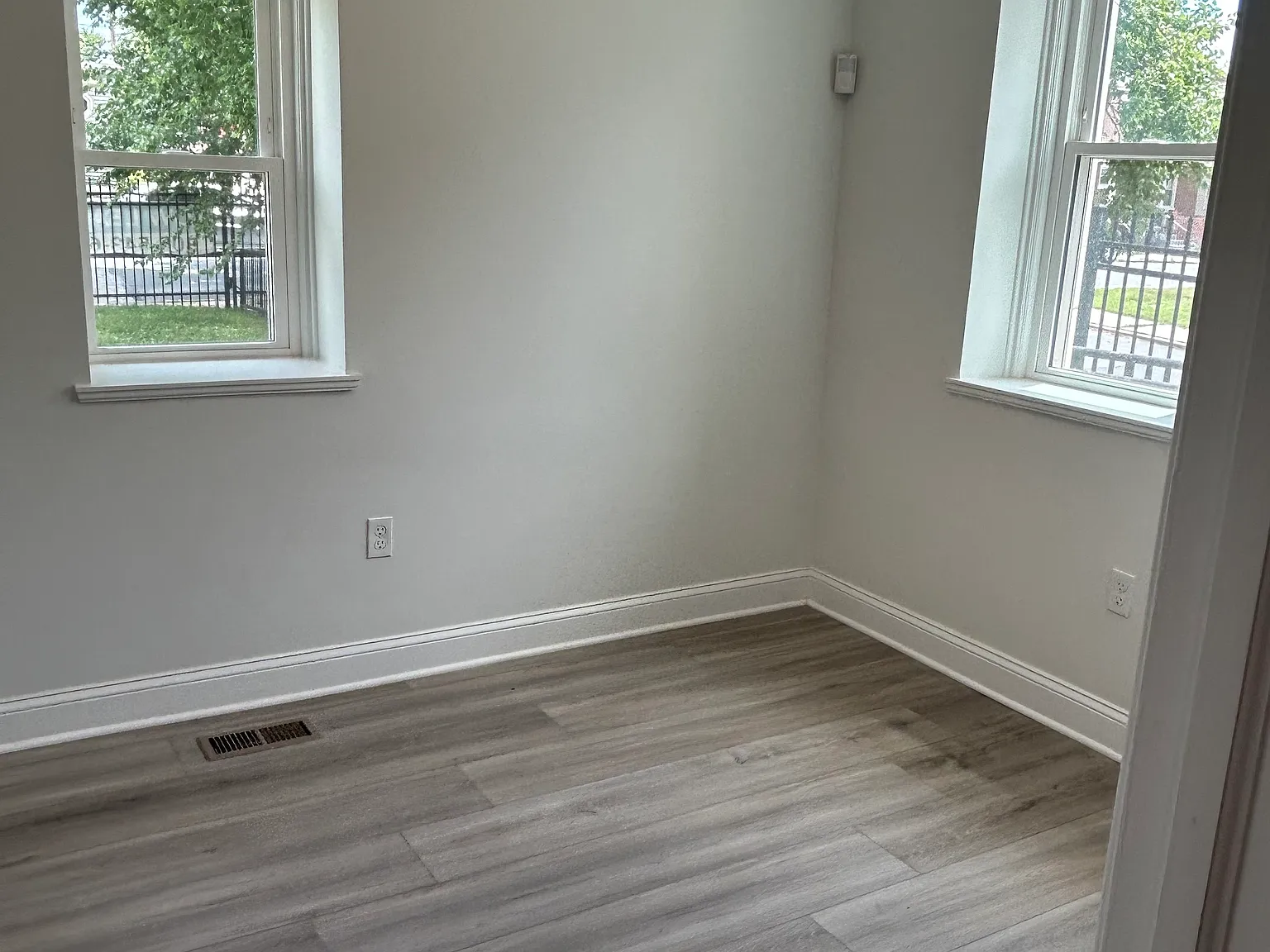1 bed, $1,200 — Photo 3