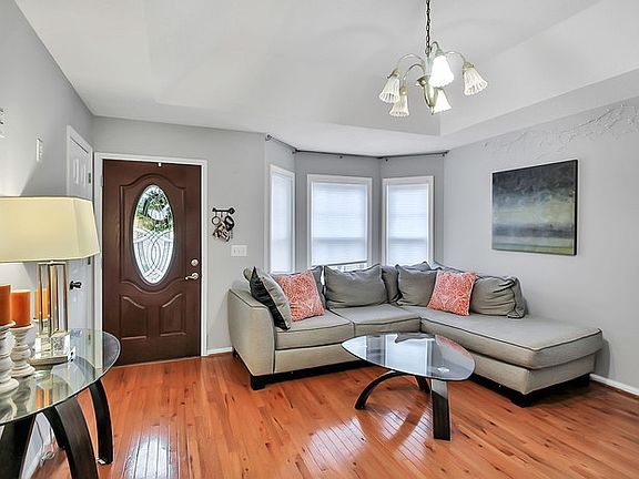 3rd image of 151 Renaissance Way