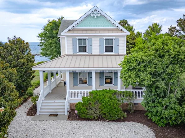 4 Bay Vistas Way, Cape Charles, VA 23310