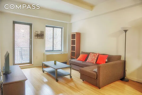 Rented by Compass | media 18