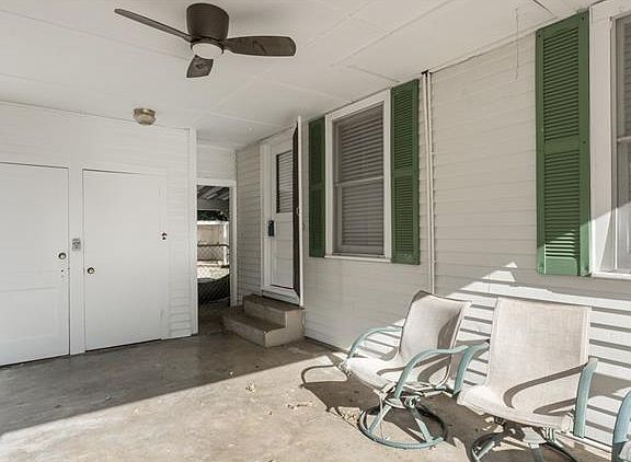 3rd image of 5715 Avenue G