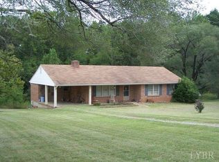 473 Lavender Ln, Altavista, VA 24517