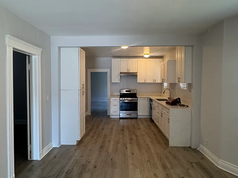 1755 Pine Ave #A — Photo 2