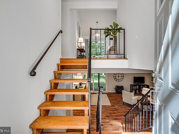 5th image of 8110 Ebert Dr #72