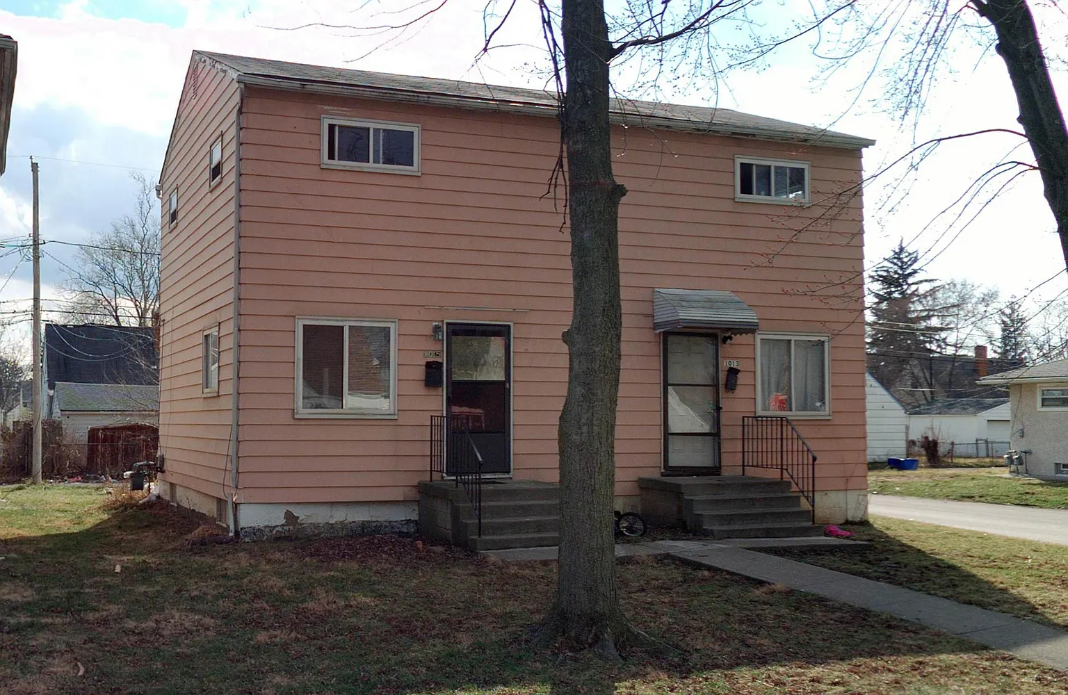 1013 E 21st Ave photo 1
