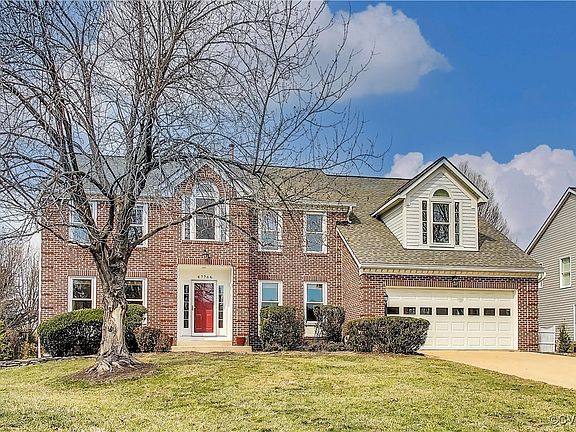 3rd image of 47766 Mariner Ct