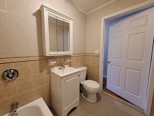 Rented by Signature Property Realty | media 22