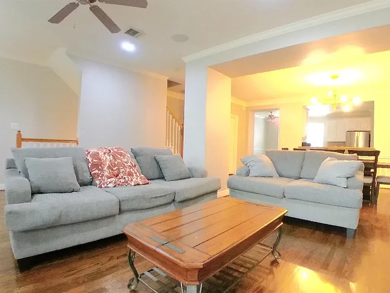 1719 Stacy Crst — Photo 16