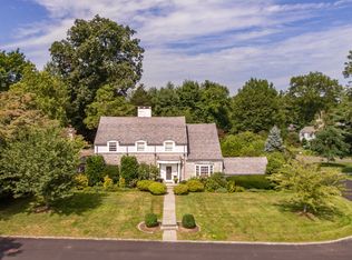 2 Axtell Dr, Scarsdale, NY 10583