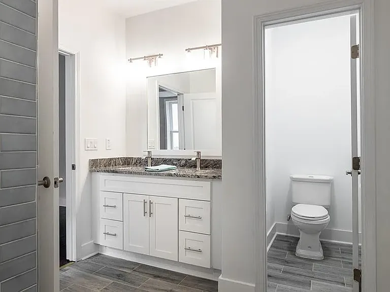 1267 Graymont Dr SW — Photo 28