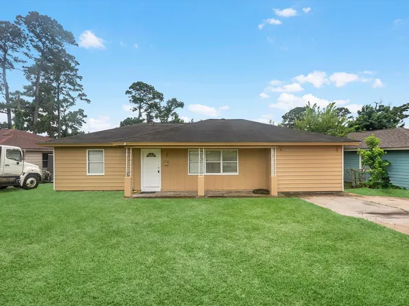 838 Rosewick St, Houston, TX 77015