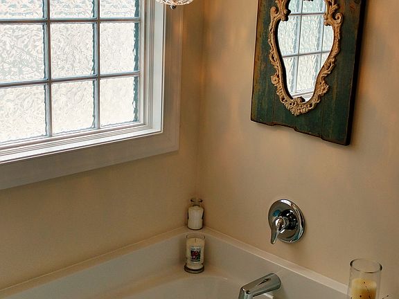 Master Bath Soaker Tub