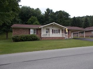 435 Quail Valley Dr, Princeton, WV 24740