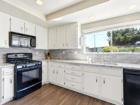 1106 Corral Gln, Escondido, CA 92026