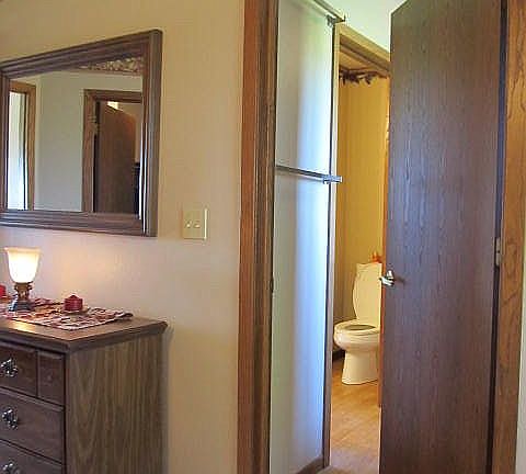 Master Access to bathroom