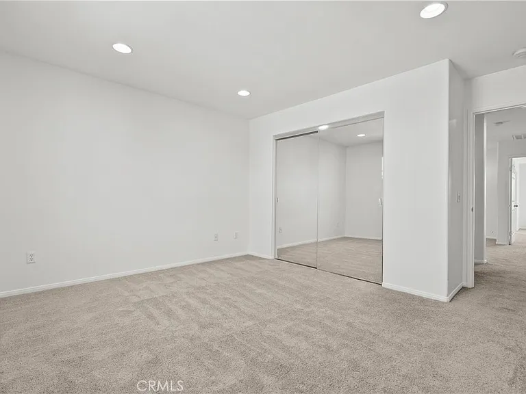 9427 Lemona Ave #20 — Photo 14