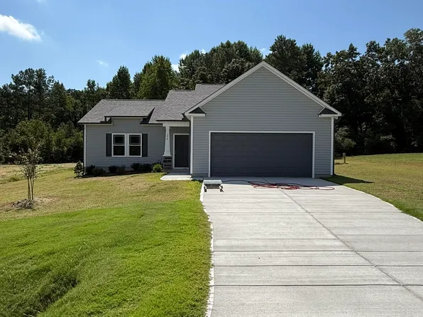 176 Shiloh Dr, Lillington, NC 27546