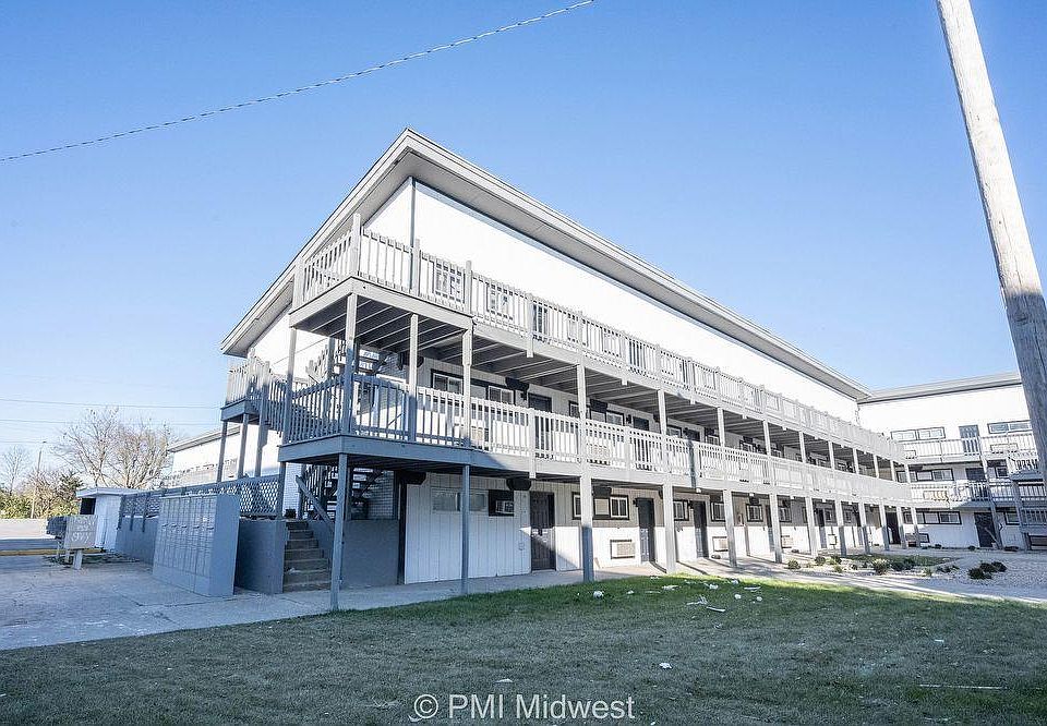 1st image of 3900 N Shadeland Ave #D18