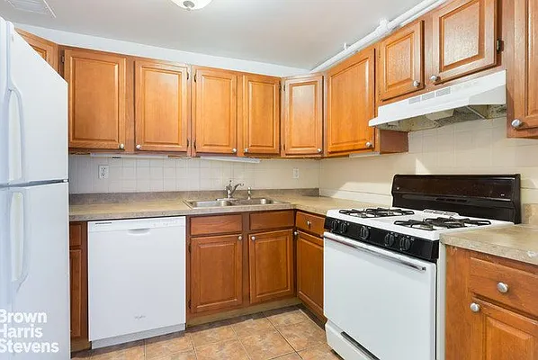 Rented by Brown Harris Stevens | media 18