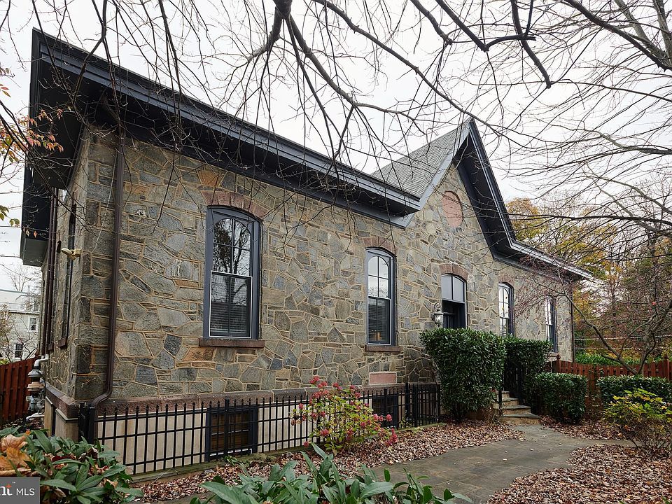 1st image of 6214 Wissahickon Ave #A