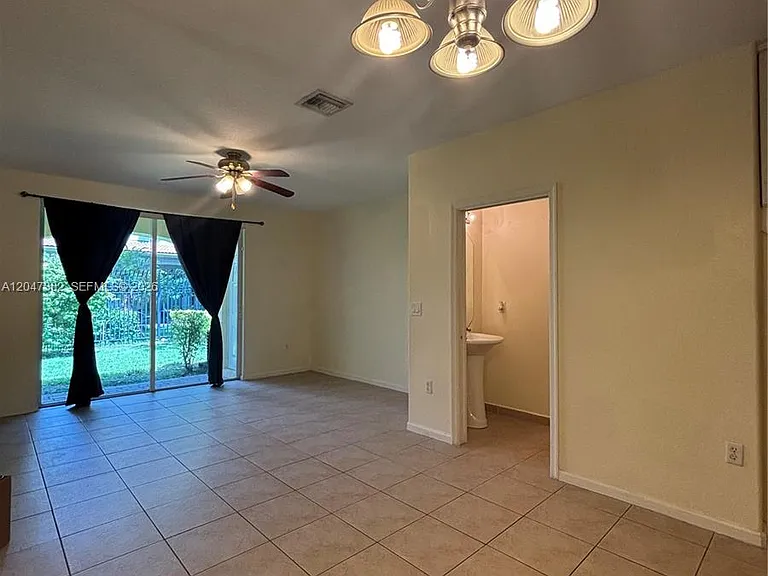 2549 SW 83rd Ter #105 — Photo 4