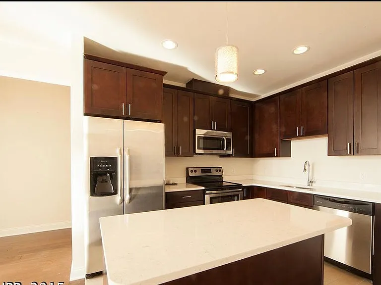 230 Walker St #1E — Photo 5