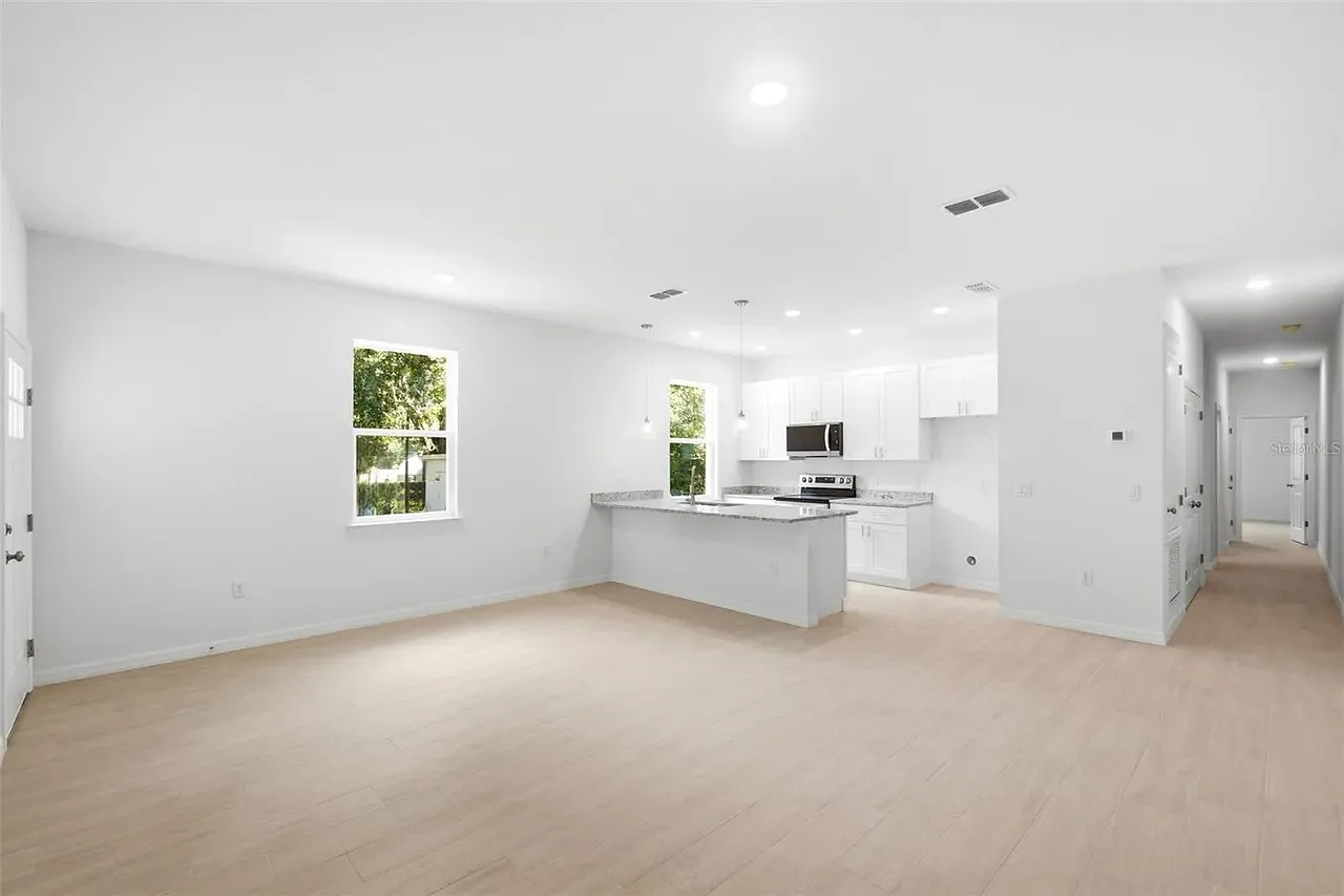 67 Glover St — Photo 3